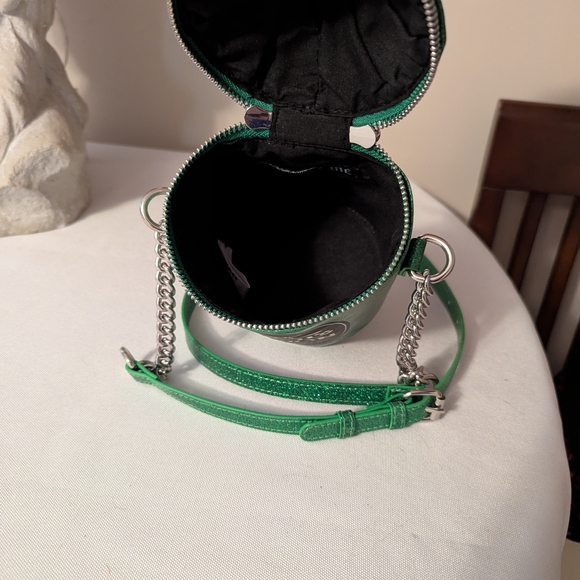 NWOT Green Witch's Potion Handbag - Picture 3 of 5